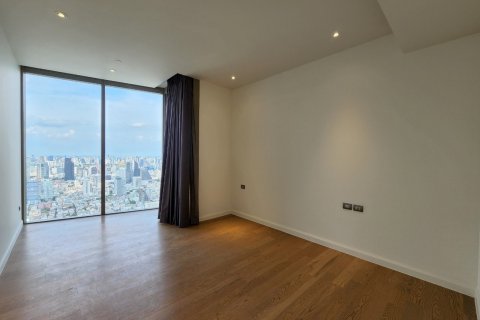 Condominio de 3 dormitorios en Khlong San, Bangkok, Tailandia № 133818 - foto 15