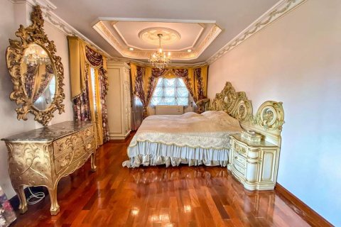 Chalet de 4 dormitorios en Khan Na Yao, Bangkok, Tailandia № 133814 - foto 4