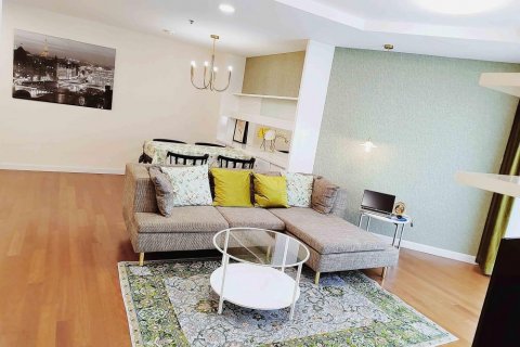 Condominio de 2 dormitorios en Khlong Toei, Bangkok, Tailandia № 133820 - foto 3