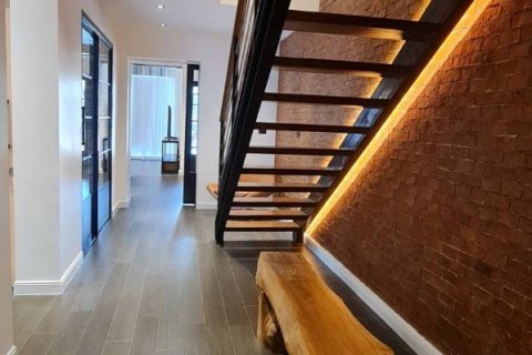 Ático de 4 dormitorios en Watthana, Bangkok, Tailandia № 133816 - foto 19