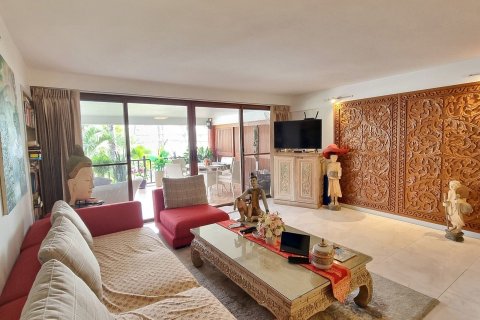 Condominio de 2 dormitorios en Kathu, Tailandia № 168861 - foto 2