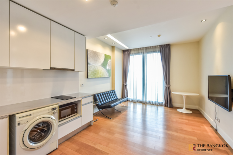 Condo in Bangkok, Thailand, 2 bedrooms № 220648 - photo 9