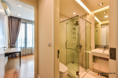 Condo in Bangkok, Thailand, 2 bedrooms № 220648 - photo 8
