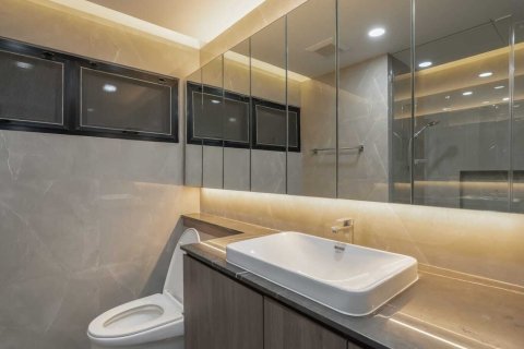Condominio de 3 dormitorios en Bang Na, Bangkok, Tailandia № 170476 - foto 8