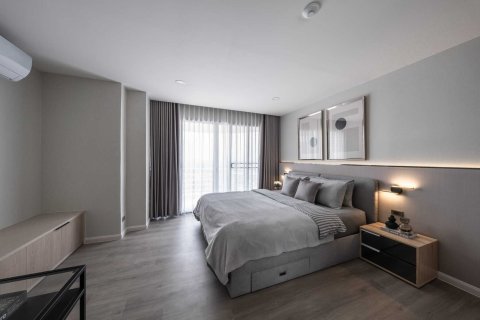 Condominio de 3 dormitorios en Bang Na, Bangkok, Tailandia № 170476 - foto 20