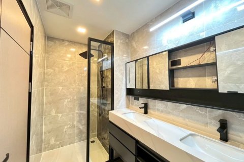 Condominio de 2 dormitorios en Pattaya, Tailandia № 170480 - foto 11