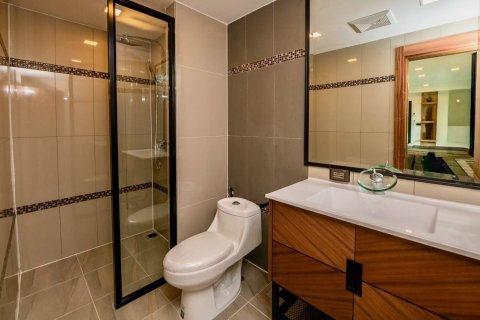 Condominio de 2 dormitorios en Pattaya, Tailandia № 170480 - foto 5