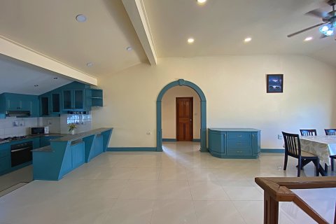 Chalet de 4 dormitorios en Hua Hin, Tailandia № 168793 - foto 19