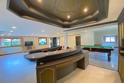 Chalet de 4 dormitorios en Hua Hin, Tailandia № 168793 - foto 16