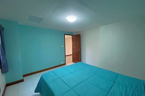 Chalet de 4 dormitorios en Hua Hin, Tailandia № 168793 - foto 15