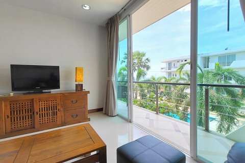 Condominio de 2 dormitorios en Pran Buri, Tailandia № 168790 - foto 9