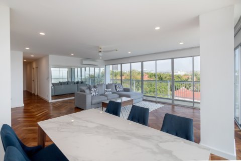 Condominio de 3 dormitorios en Hua Hin, Tailandia № 168791 - foto 6