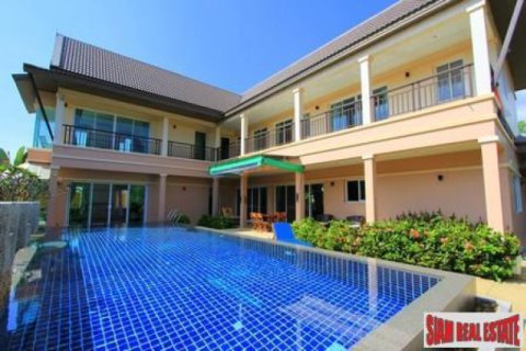 Chalet de 4 dormitorios en Rawai, Tailandia № 202460
