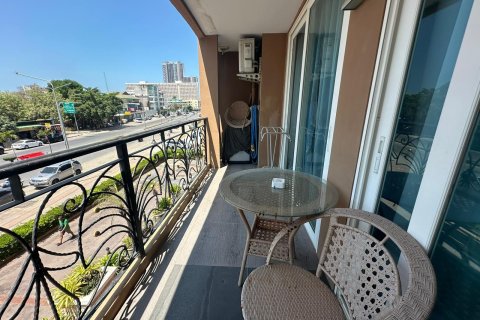 Apartamento de 2 dormitorios en Pattaya, Tailandia № 167052 - foto 3