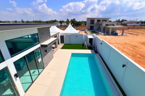 Villa in Pattaya, Thailand 3 Schlafzimmer № 167051 - Foto 4