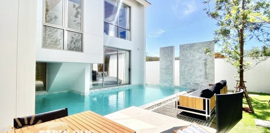 Chalet de 3 dormitorios en Bang Tao, Tailandia № 179400
