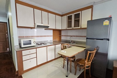 Condominio de 1 dormitorio en Watthana, Bangkok, Tailandia № 205727 - foto 5