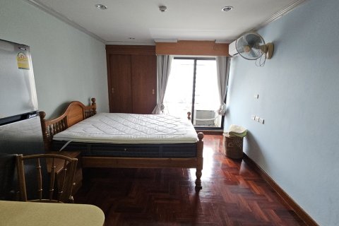 Condominio de 1 dormitorio en Watthana, Bangkok, Tailandia № 205727 - foto 4