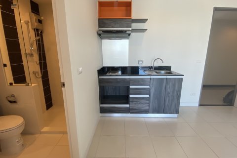 Condominio de 1 dormitorio en Bangkok, Tailandia № 205723 - foto 6