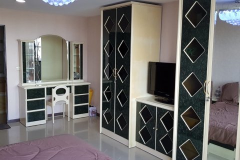 Eigentumswohnung in Watthana, Bangkok, Thailand, 3 Schlafzimmer  № 200590 - Foto 17