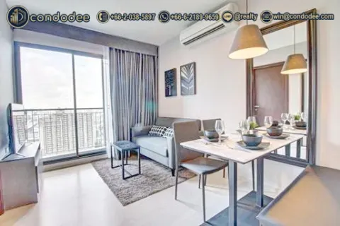 Condo in Watthana, Bangkok, Thailand, 2 bedrooms  № 200593