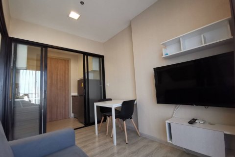 Condominio de 1 dormitorio en Ratchathewi, Bangkok, Tailandia № 200589 - foto 12