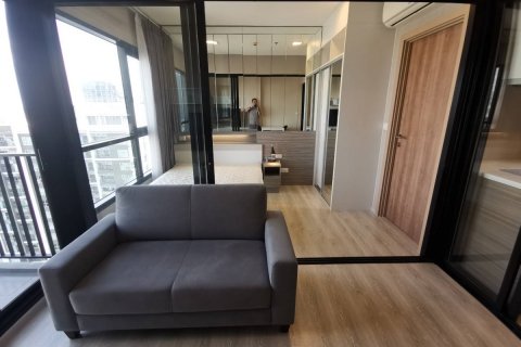 Condominio de 1 dormitorio en Ratchathewi, Bangkok, Tailandia № 200589 - foto 13