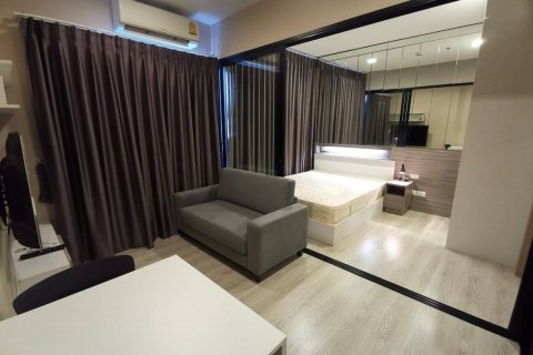 Condominio de 1 dormitorio en Ratchathewi, Bangkok, Tailandia № 200589 - foto 14