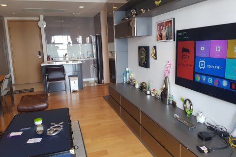 Condo in Watthana, Bangkok, Thailand, 2 bedrooms № 200594 - photo 11