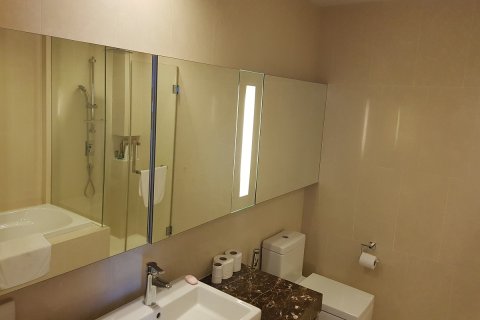 Condo in Watthana, Bangkok, Thailand, 2 bedrooms № 200594 - photo 4