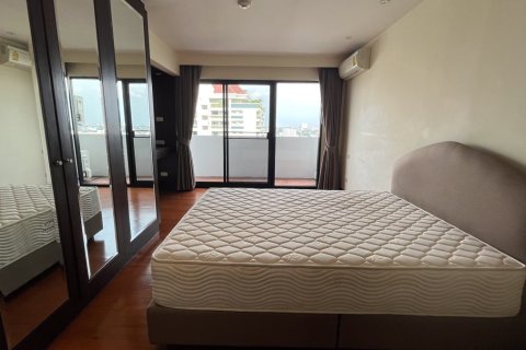 Condo à Watthana, Bangkok, Thaïlande, 3 chambres № 201007 - photo 3