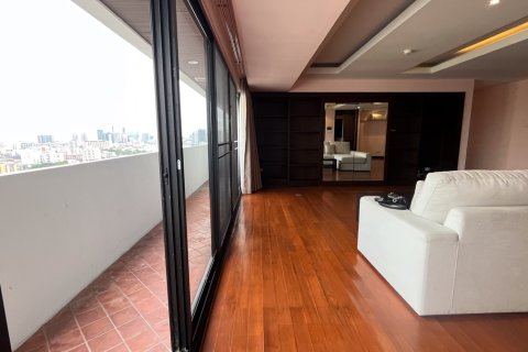 Condo à Watthana, Bangkok, Thaïlande, 3 chambres № 201007 - photo 15