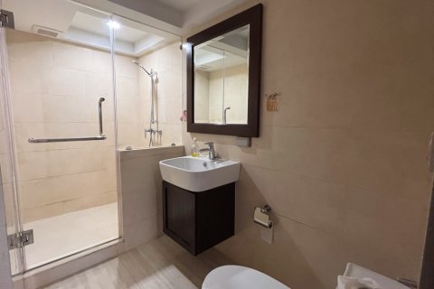 Condo à Watthana, Bangkok, Thaïlande, 3 chambres № 201007 - photo 2