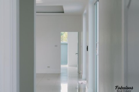 Chalet de 4 dormitorios en Pa Klok, Tailandia № 179213 - foto 9