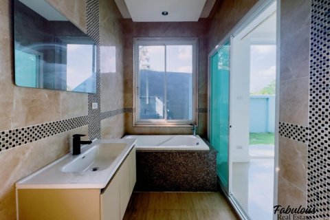 Chalet de 4 dormitorios en Pa Klok, Tailandia № 179213 - foto 11