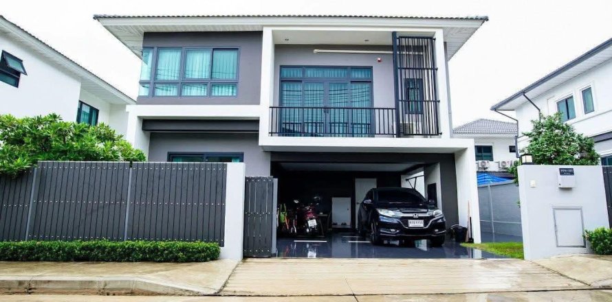 Chalet de 4 dormitorios en Pattaya, Tailandia № 160190