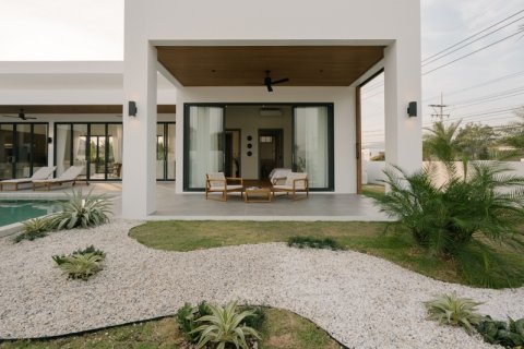 Chalet de 3 dormitorios en Hua Hin, Tailandia № 168336 - foto 4