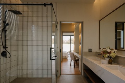 Chalet de 3 dormitorios en Hua Hin, Tailandia № 168336 - foto 22