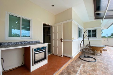 Chalet de 3 dormitorios en Hua Hin, Tailandia № 168301 - foto 19