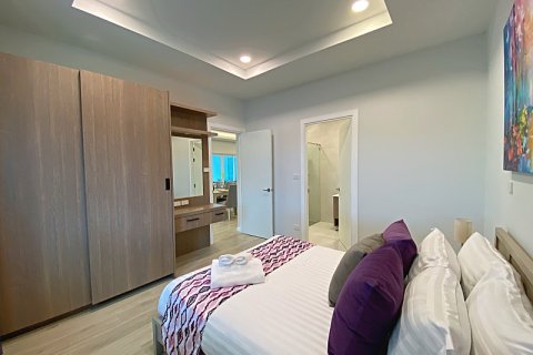 Chalet de 3 dormitorios en Hua Hin, Tailandia № 168298 - foto 30