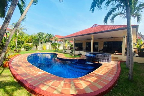 Chalet de 3 dormitorios en Hua Hin, Tailandia № 168300