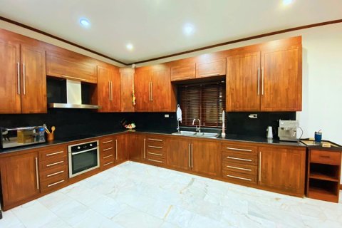 Villa in Hua Hin, Thailand 3 Schlafzimmer № 168300 - Foto 11