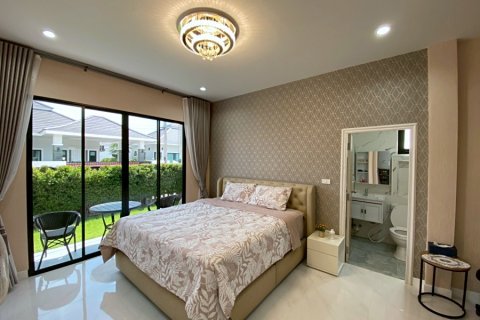Chalet de 2 dormitorios en Hua Hin, Tailandia № 168335 - foto 16