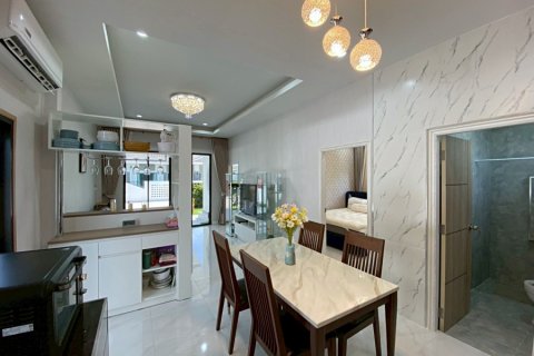 Chalet de 2 dormitorios en Hua Hin, Tailandia № 168335 - foto 11
