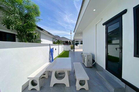 Chalet de 2 dormitorios en Hua Hin, Tailandia № 168335 - foto 23