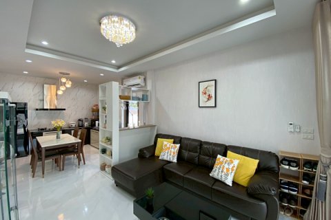 Chalet de 2 dormitorios en Hua Hin, Tailandia № 168335 - foto 12