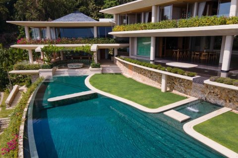 Chalet de 5 dormitorios en Kamala, Tailandia № 133747 - foto 2