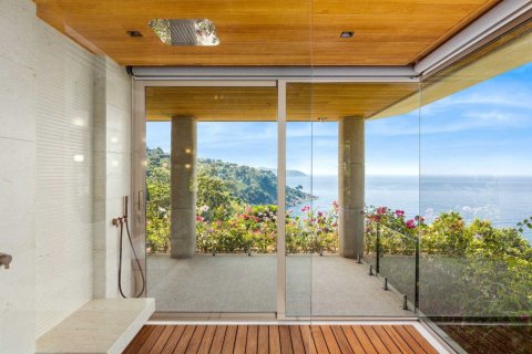 Chalet de 5 dormitorios en Kamala, Tailandia № 133747 - foto 15