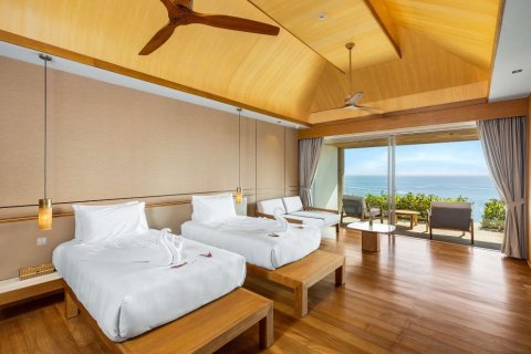 Chalet de 5 dormitorios en Kamala, Tailandia № 133747 - foto 27