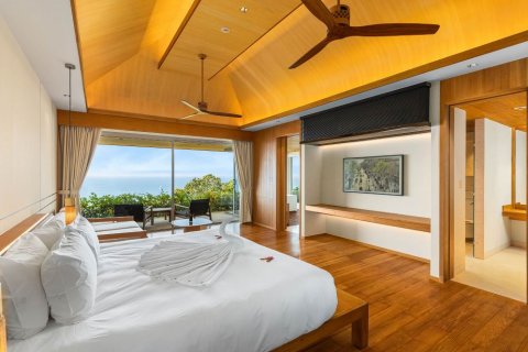 Chalet de 5 dormitorios en Kamala, Tailandia № 133747 - foto 17